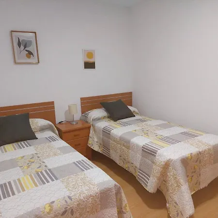 Centro Zona De Cuatro Caminos * سانتاندر